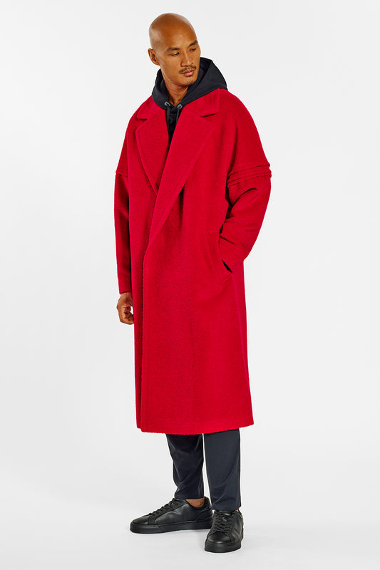 Sentaler Technical Bouclé Alpaca Robe Coat crafted in Technical Bouclé Alpaca and available in Red. Seen from side on male model.