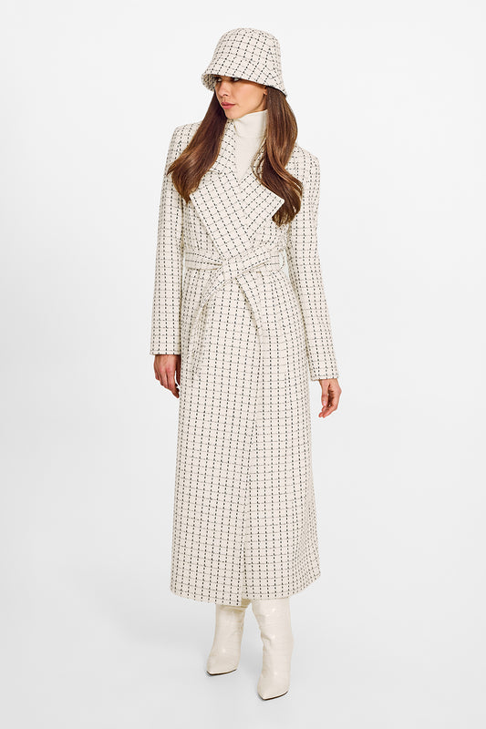 Sentaler Tweed Ivory Check Bucket Hat in Tweed Baby Alpaca wool. Seen from side on female model.