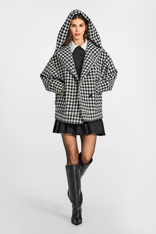 Sentaler Tweed Hooded Black and White Houndstooth Jacket in Tweed Suri Alpaca wool. Seen from front open with hood on female model.