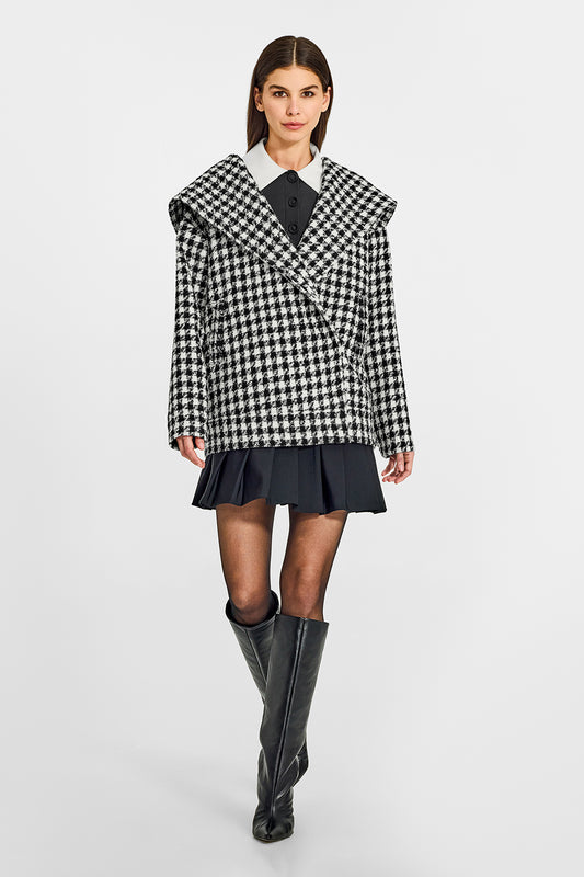 Sentaler Tweed Hooded Black and White Houndstooth Jacket in Tweed Suri Alpaca wool. Seen from front on female model.